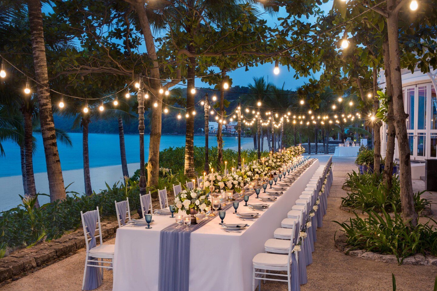 Không gian đám cưới không giới hạn với nhiều nét độc đáo, ấn tượng ở JW Marriott Phu Quoc Emerald Bay Resort & Spa